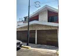 Casa de Lujo en Remate Bancario; Coyoacán.