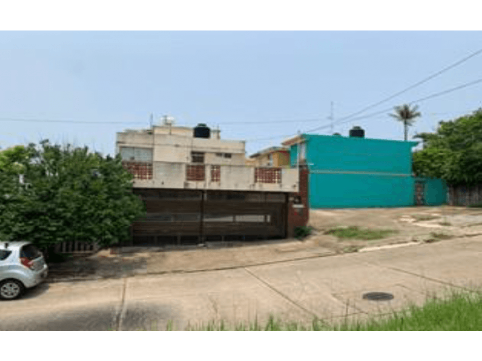 Gran Casa en Lerdo de Tejada, centro, Coatzacoalcos. Ver. — foto 2