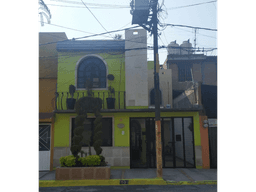 Gran Casa en Valle de Aragón, Nezahualcóyotl