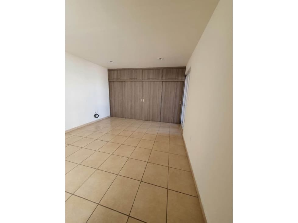 EXCELENTE CASA EN PRECIO Y UBICACIÓN ALTOZANO — foto 6