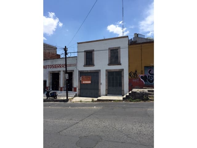 Se vende casa en Av. Morelos Norte por el pipila