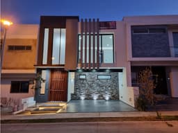 CASA 41-G PREVENTA EN LA CIMA DE ZAPOPAN