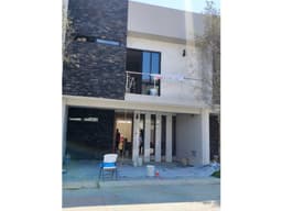 Casa con ROOF GARDEN PREventa en BOREALES