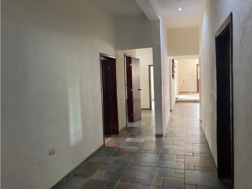RESIDENCIA DE UN PISO A 2 MINUTOS DEL MALECON DE PROGRESO!! — foto 4
