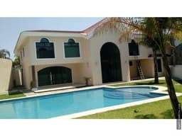 RESIDENCIA EN FRACC. LA CONCEPCION  ZAVALETA