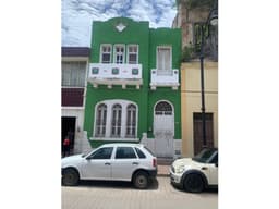 CASA EN VENTA EN CENTRO, A 3 CUADRAS DE PLAZUELA MACHADO