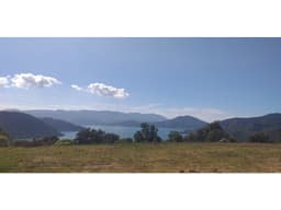 TERRENO CON VISTA AL LAGO