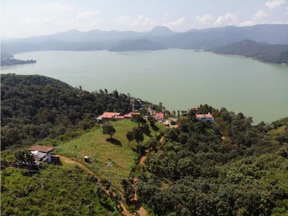 TERRENO EN VENTA, VALLE DE BRAVO — foto 1