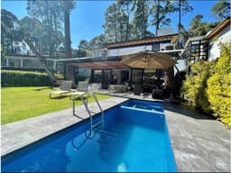 CASA EN VENTA EN AVANDARO