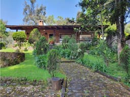 CASA EN VENTA, VALLE DE BRAVO