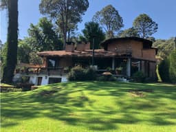 CASA EN VENTA EN AVANDARO