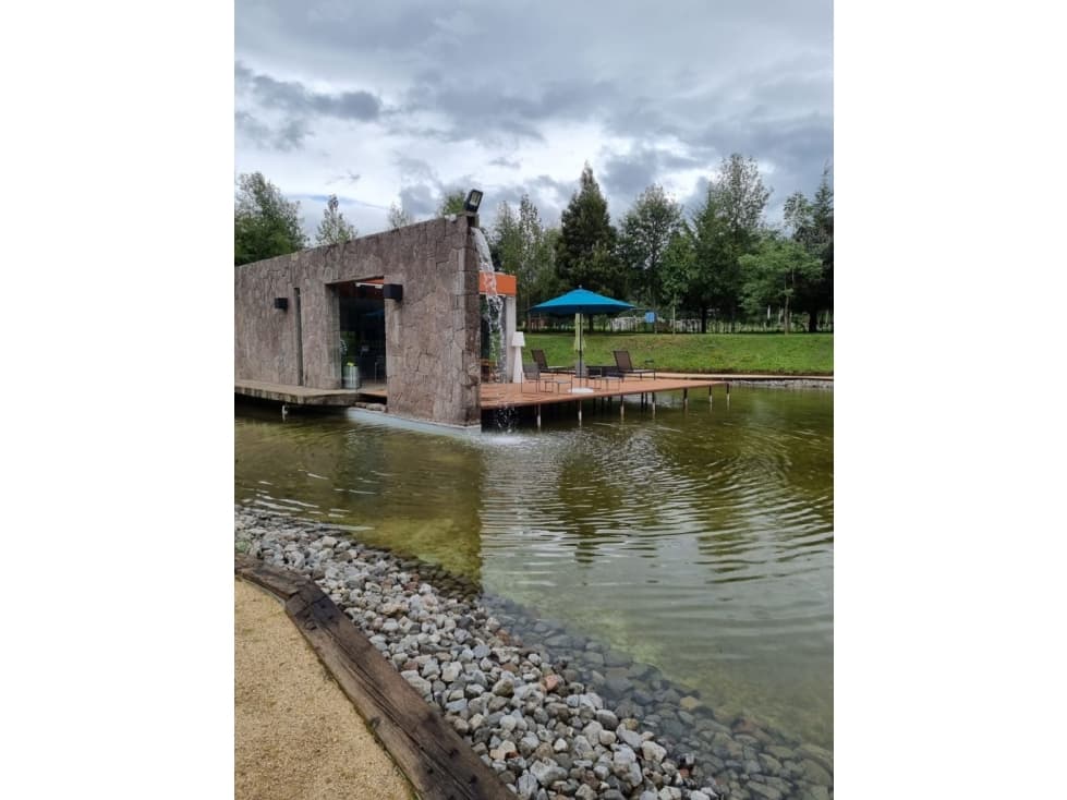 EXCELENTE RANCHO EN VENTA EN VALLE DE BRAVO — foto 2