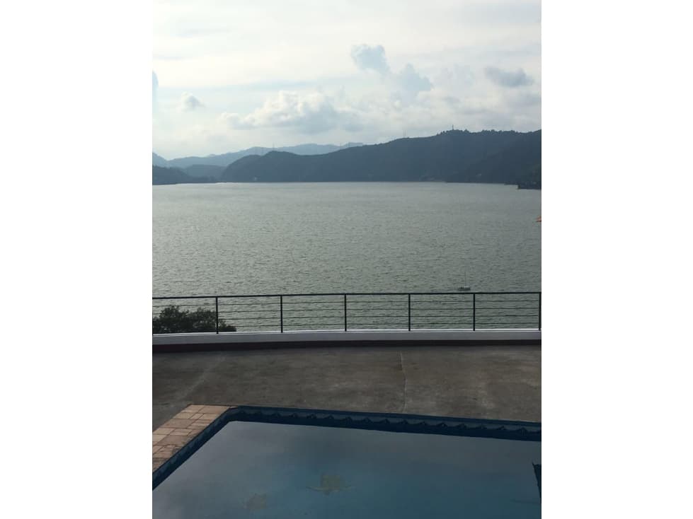 CASA EN VENTA EN VALLE DE BRAVO — foto 2