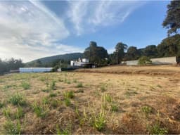 TERRENO PLANO A 20 MINUTOS DE VALLE DE BRAVO