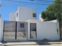 Casa Paseo de Oro