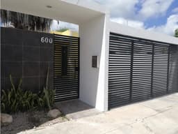 Se vende casa equipada de 2 recamaras al Poniente de Mérida