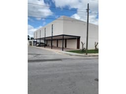 Renta de TownHouse al.norte de Mérida con dos recámaras