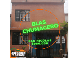 CASA EN VENTA EN BLAS CHUMACERO SAN NICOLAS