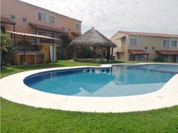 Casa con alberca totalmente equipada en Morelos