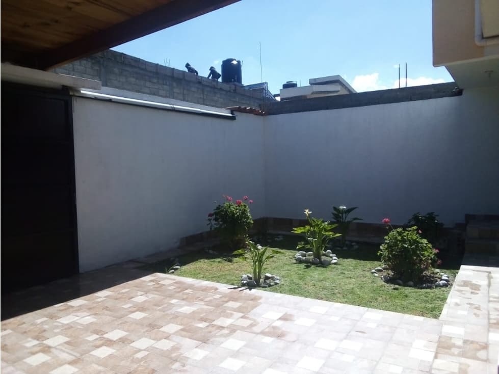 COMODA CASA EN ZINACANTEPEC TOLUCA — foto 2