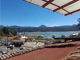 CASA EN EL CENTRO CON VISTA AL LAGO