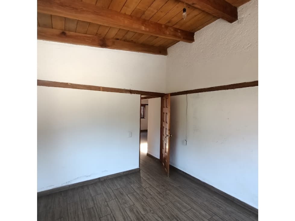 CASA EN RENTA EN CIRCUITO AVANDARO — foto 3