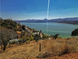 TERRENO CON VISTA AL LAGO EN CALLE PRIVADA| VALLE DE BRAVO