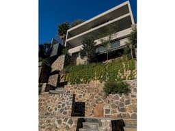 CV CASA LA CASCADA, AVÁNDARO (ER)