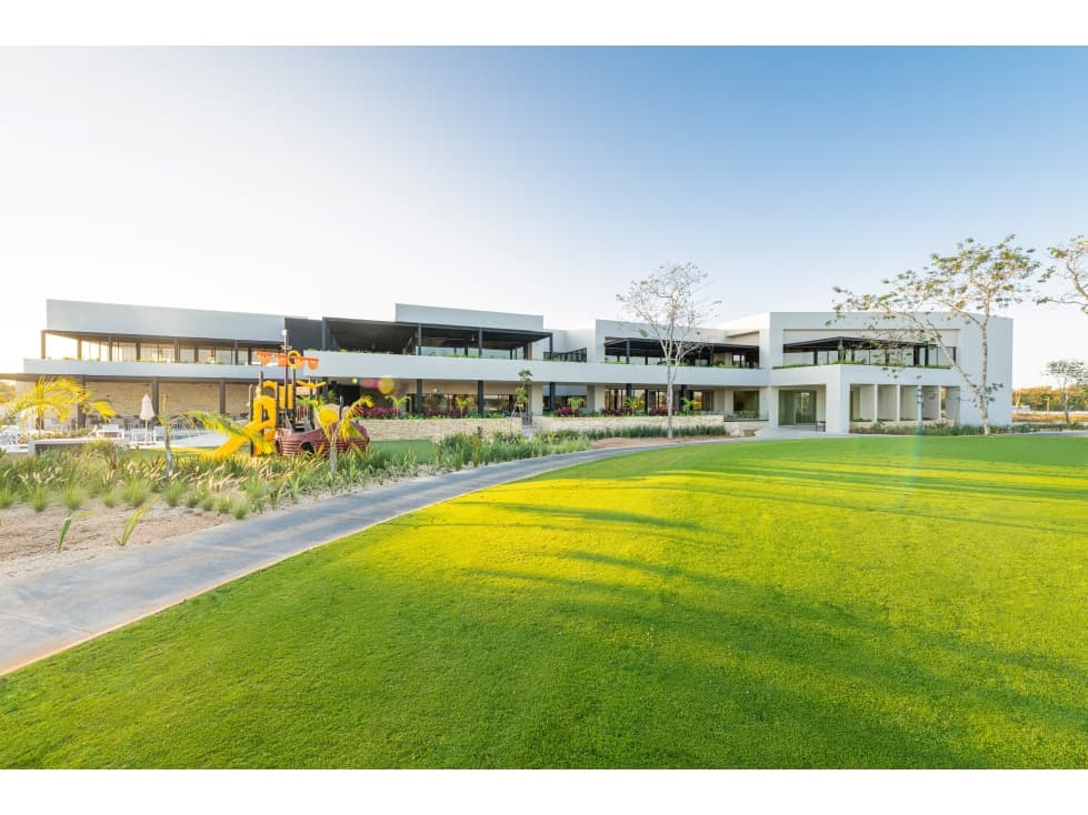 EXCLUSIVA PRIVADA RESIDENCIAL CON CLUB DE GOLF — foto 1