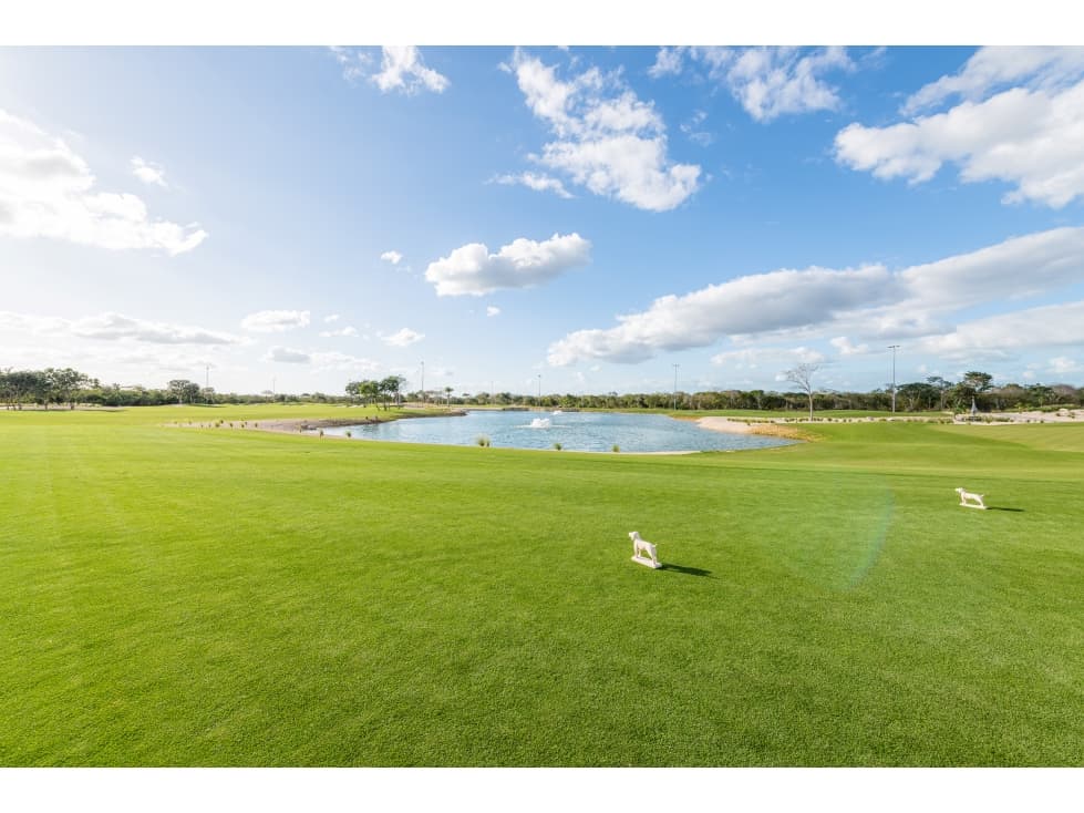 EXCLUSIVA PRIVADA RESIDENCIAL CON CLUB DE GOLF — foto 3