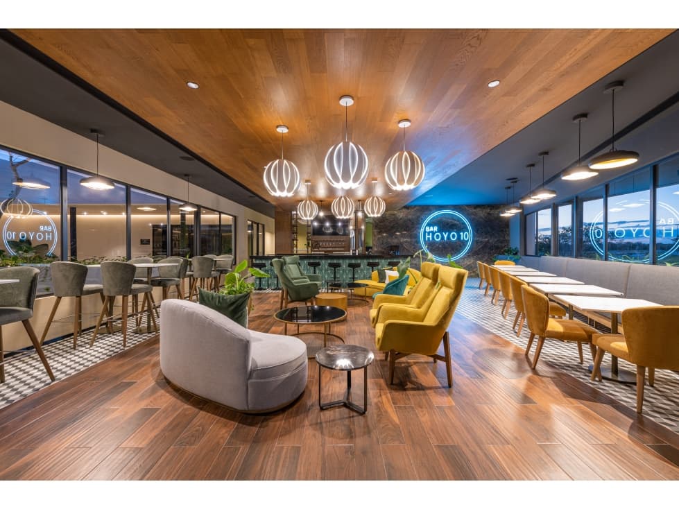 EXCLUSIVA PRIVADA RESIDENCIAL CON CLUB DE GOLF — foto 6