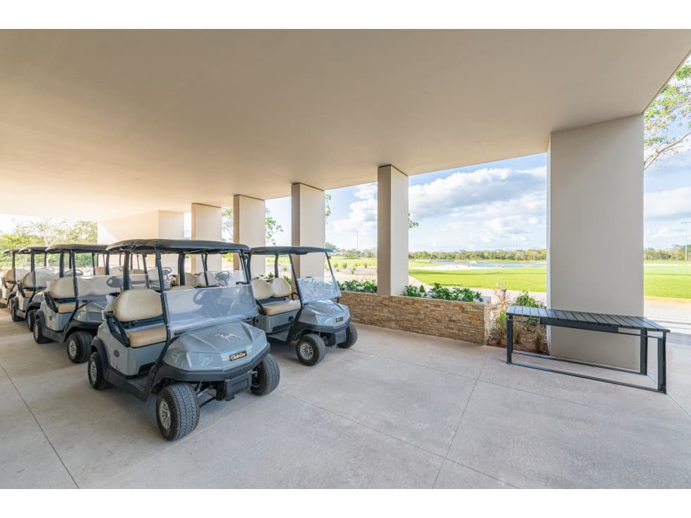 EXCLUSIVA PRIVADA RESIDENCIAL CON CLUB DE GOLF — foto 4