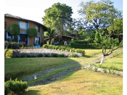 CASA CAMPESTRE EN VALLE DE BRAVO