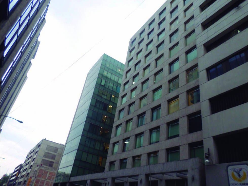 Edificio en Colonia Centro, calle Nezahualcoyotl — foto 3