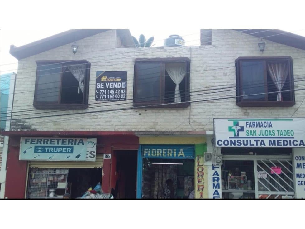 Casa en Venta con 3 locales en 11 de Julio Pachuca — foto 1