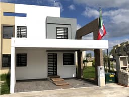 CASA EN VENTA EN TIZAYUCA EN ESQUINA FRACC EL RECINTO CON EXCEDENTE