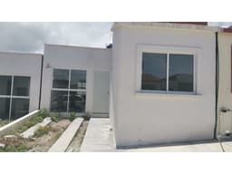 CASA EN VENTA EN PRADOS DE SAN CRISTOBAL MIRAL DE LA REFORMA