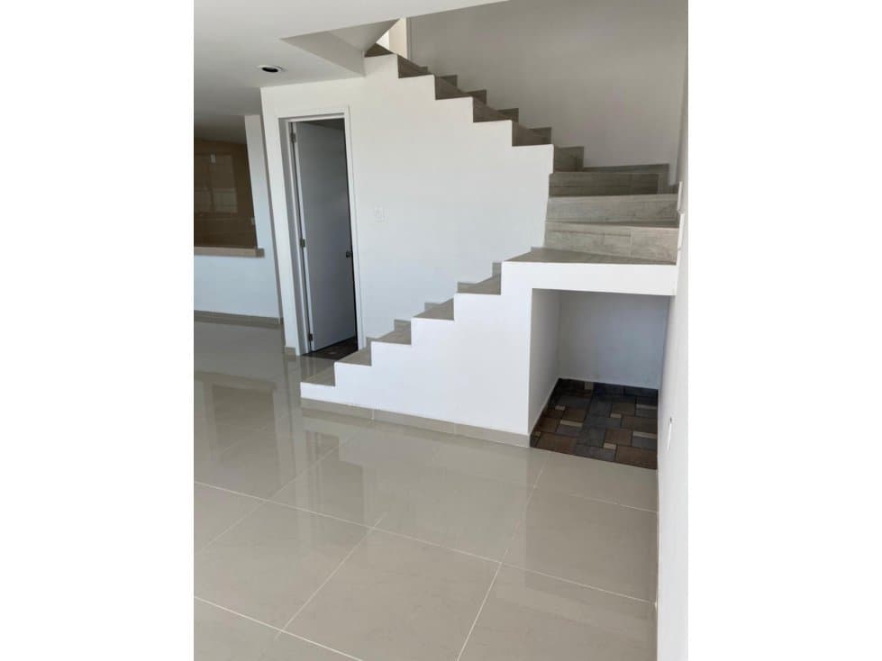 CASA EN VENTA VILLAS DE PACHUQUILLA HGO — foto 2