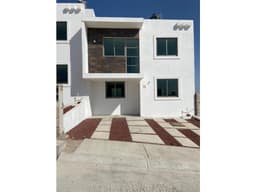 CASA EN VENTA VILLAS DE PACHUQUILLA HGO