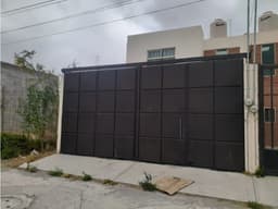 Bonita casa en Ciudad Sahagun, col. Guadalupe.