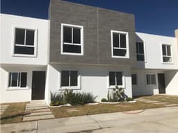hermosas casas, Arboledas Santa Matilde, Pachuca.