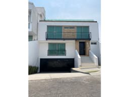 SE VENDE CASA  "EXCLUSIVO FRACCIONAMIENTO JADE "