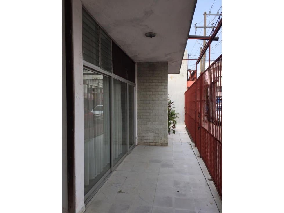 Casa Grande zona Comercial VENTA O RENTA — foto 4