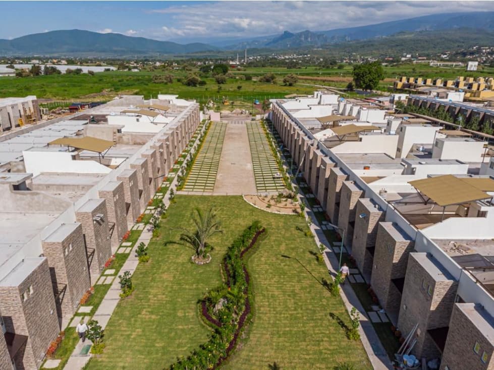 CASA EN VENTA CONDOMINIO CON ALBERCA A 10 MIN DE OAXTEPEC — foto 3