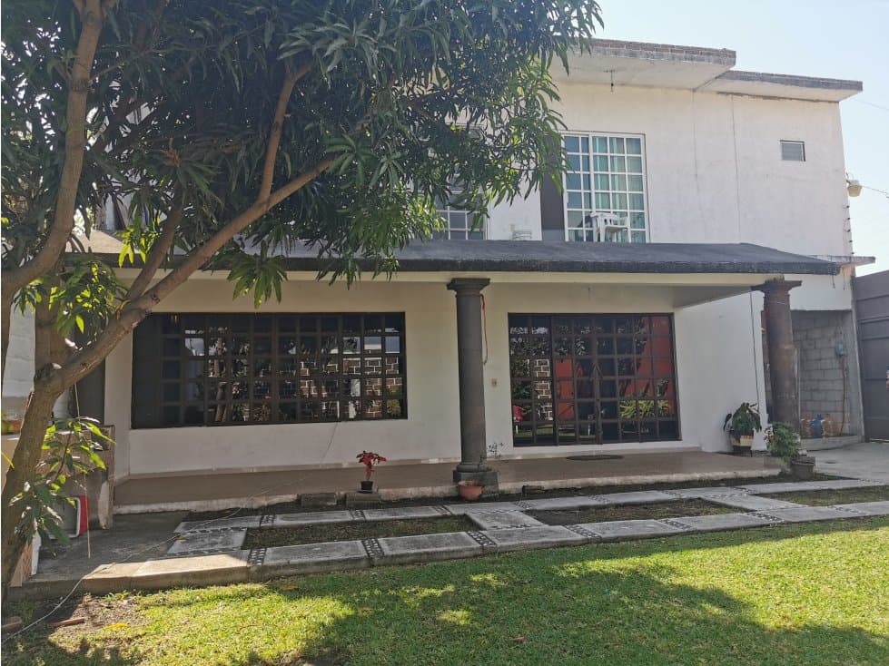 Casa en Cuernavaca sola acepto auto a cuenta — foto 1