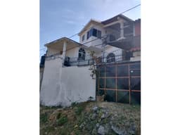 SE VENDE EXCELENTE CASA SOLA EN JIUTEPEC
