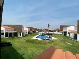 CASA EN PREVENTA CON ALBERCA TIPO LOFT EN YECAPIXTLA MORELOS