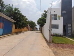 CASA EN VENTA CON ALBERCA EN YECAPIXTLA MORELOS