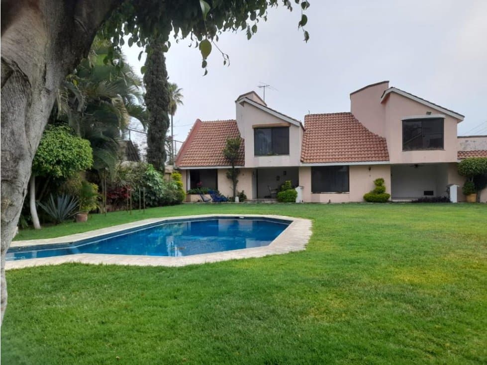 CASA EN VENTA EN PRIVADA DE 5 CASAS CON ALBERCA — foto 5