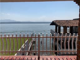 Casa Sola en Tequesquitengo, Jojutla, Morelos
